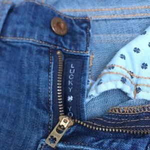Lucky Brand Women’s Sofia Skimmer Crop 5 Pocket Denim Jean